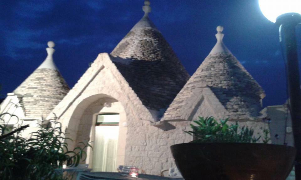 Trullo Le Tre Sorelle 치스테르니노 외부 사진