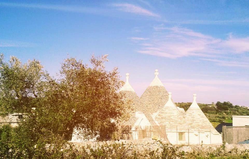 Trullo Le Tre Sorelle 치스테르니노 외부 사진